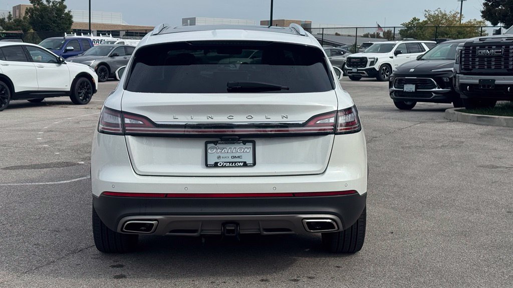 Used 2022 Lincoln Nautilus Reserve w/ Equipment Group 202A AWD/4WD image 3