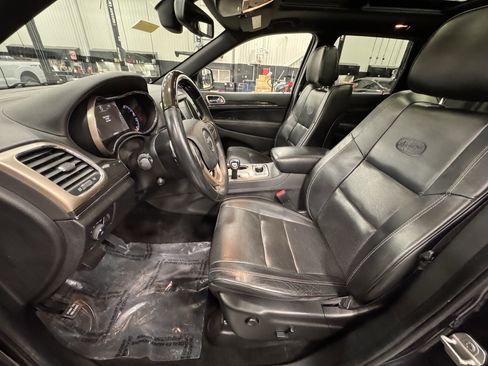Used 2014 Jeep Grand Cherokee Overland image 19