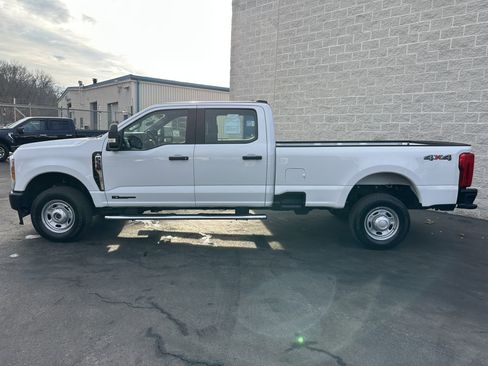 Used 2024 Ford F350 XL image 4