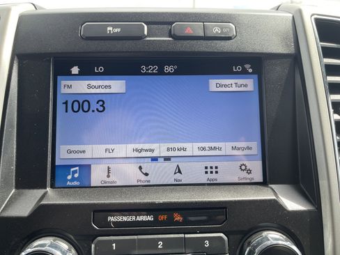 Used 2019 Ford F150 Lariat RWD image 25