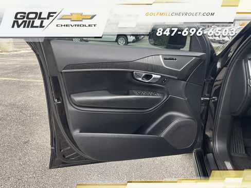Used 2020 Volvo XC90 T5 Momentum AWD/4WD image 13