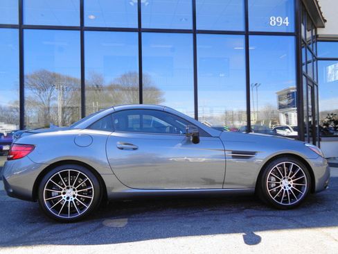 Used 2018 Mercedes-Benz SLC 43 AMG image 12