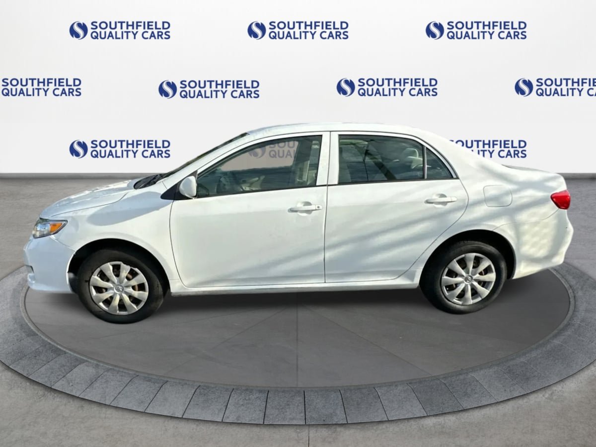 Used 2009 Toyota Corolla LE w/ All Weather Guard Pkg FWD image 3