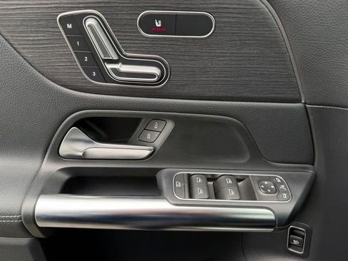 Certified 2023 Mercedes-Benz GLA 250 4MATIC image 15