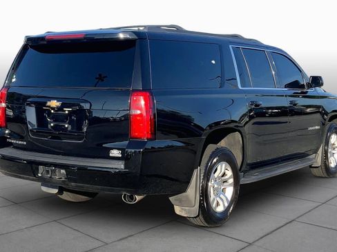 Used 2019 Chevrolet Suburban LT AWD/4WD image 13
