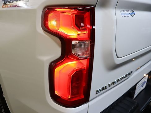 Used 2024 Chevrolet Silverado 1500 LT Trail Boss w/ Convenience Package II image 22