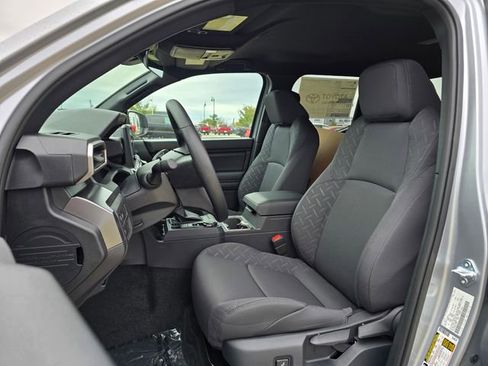 Used 2025 Toyota Tacoma SR5 image 8