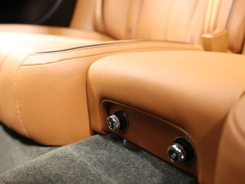 Used 2015 Bentley Flying Spur V8 image 35