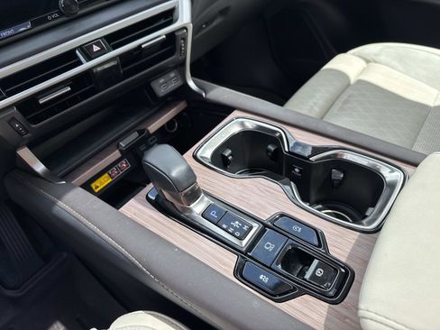 Used 2024 Lexus RX 350 FWD w/ Convenience Package image 26