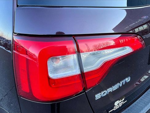 Used 2014 Kia Sorento SX w/ 3rd Row Package image 23