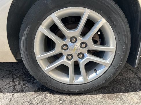 Used 2015 Chevrolet Malibu LT w/ Power Convenience Package image 24