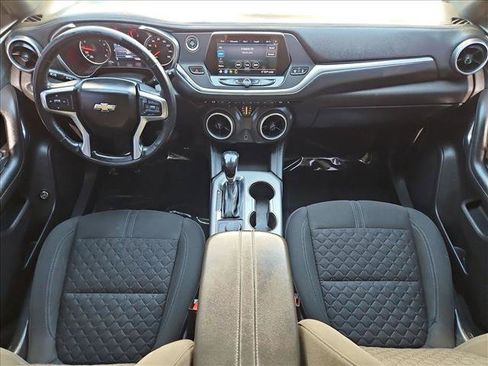 Used 2019 Chevrolet Blazer LT FWD image 23