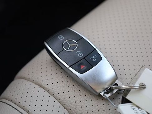 Used 2020 Mercedes-Benz GLE 350 4MATIC image 30