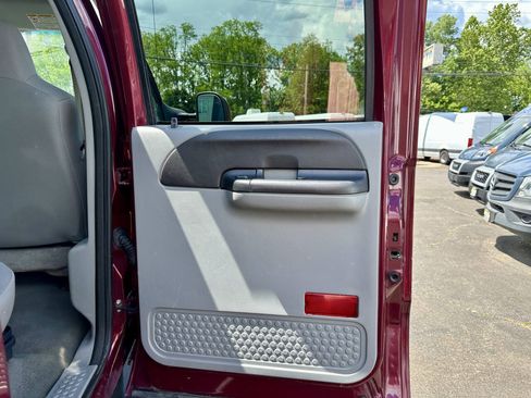 Used 2006 Ford F350 XL AWD/4WD image 15