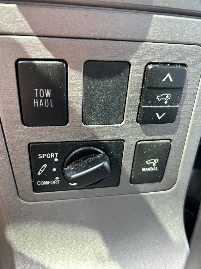 Used 2015 Toyota Sequoia Platinum RWD image 23