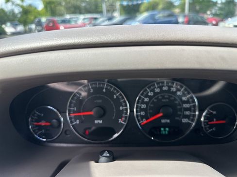 Used 2006 Chrysler Sebring Touring image 26