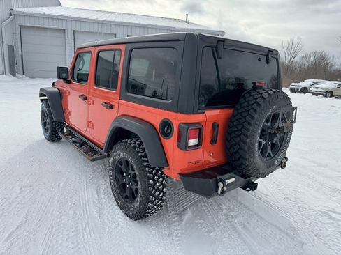 Used 2020 Jeep Wrangler Unlimited Willys image 3