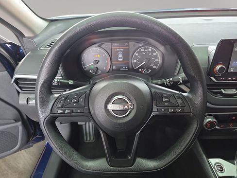 Used 2024 Nissan Altima 2.5 S image 12