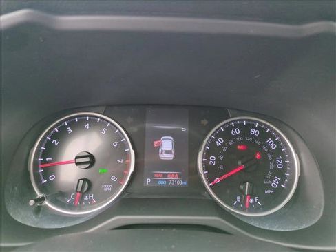 Certified 2021 Toyota RAV4 XLE w/ Convenience Package FWD image 11