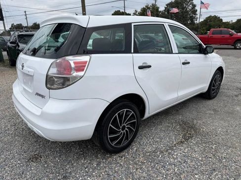 Used 2006 Toyota Matrix XR image 11