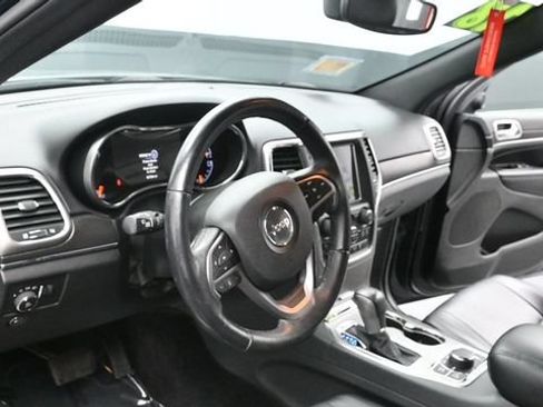 Used 2018 Jeep Grand Cherokee Limited AWD/4WD image 22