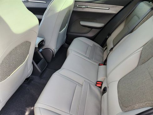 New 2025 Volvo EX30 Plus w/ Protection Package Premier image 19