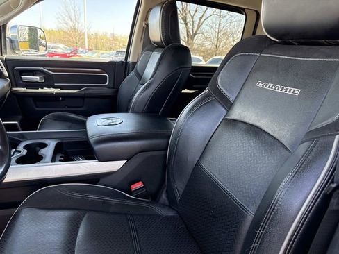 Used 2022 RAM 3500 Laramie AWD/4WD image 17
