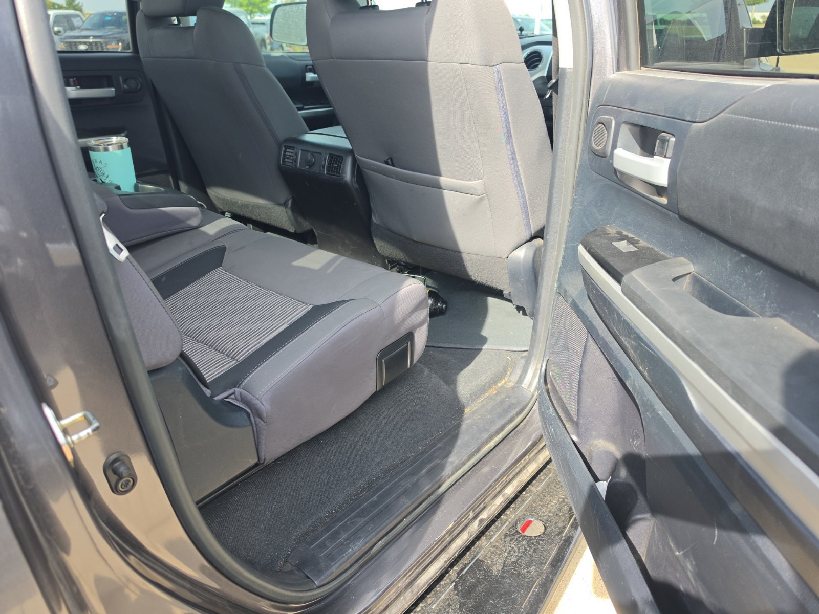 Used 2016 Toyota Tundra SR5 w/ SR5 Upgrade Package AWD/4WD image 22