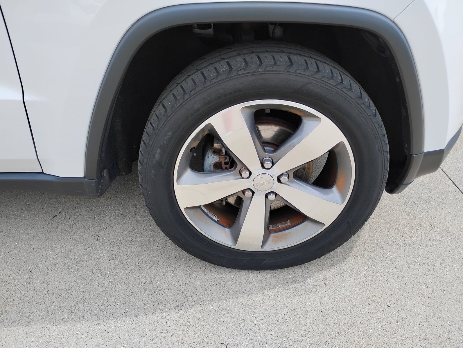 Used 2014 Jeep Grand Cherokee Limited w/ Luxury Group II AWD/4WD image 31