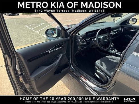 Used 2024 Kia Seltos S AWD/4WD image 11