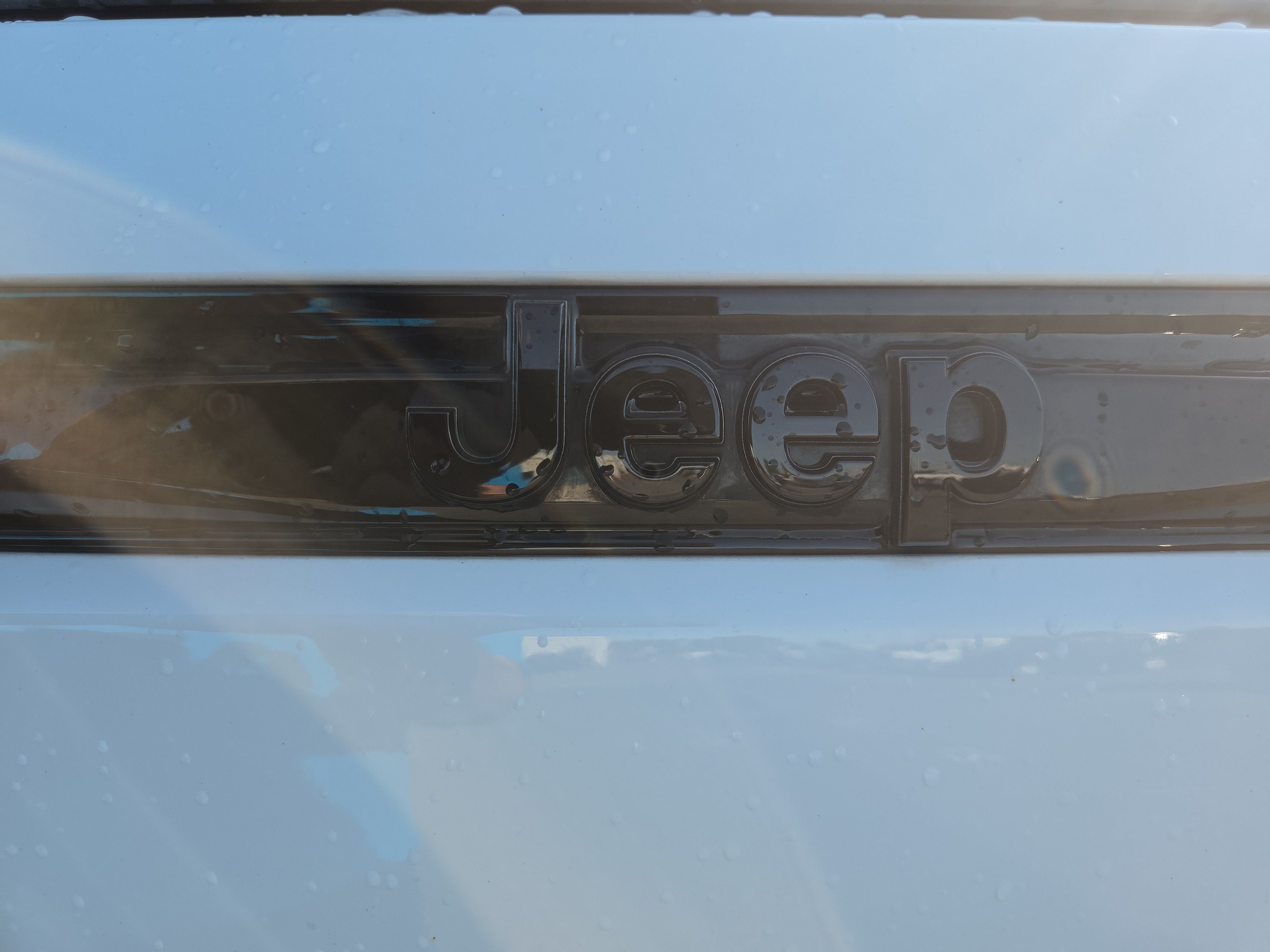 Used 2024 Jeep Grand Cherokee Altitude AWD/4WD image 22