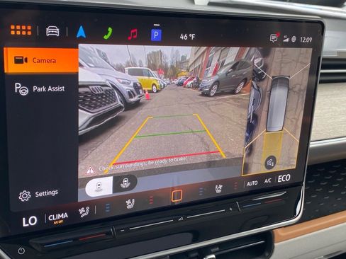 New 2025 Volkswagen ID. Buzz 1st Edition image 11