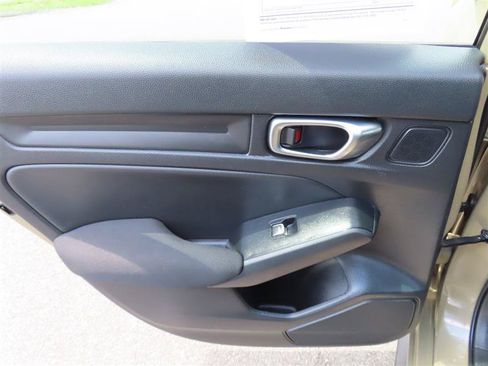 Used 2025 Honda Civic Sport image 31