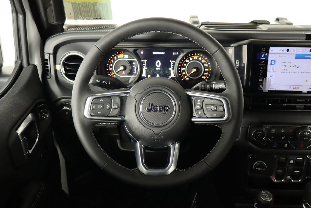 New 2027 Jeep Wrangler Unlimited Sahara AWD/4WD image 7