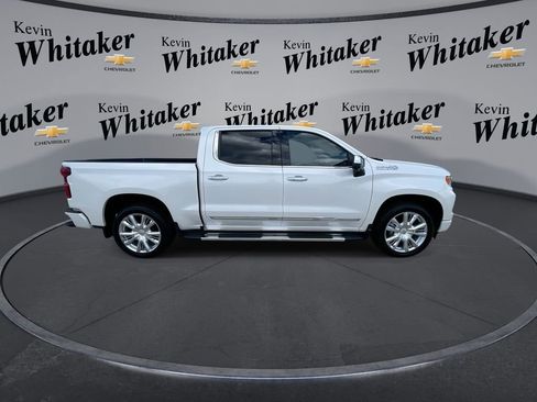 Used 2024 Chevrolet Silverado 1500 High Country w/ High Country Premium Package AWD/4WD image 9