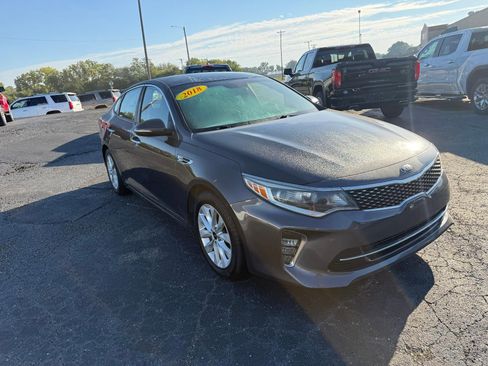 Used 2018 Kia Optima S image 1