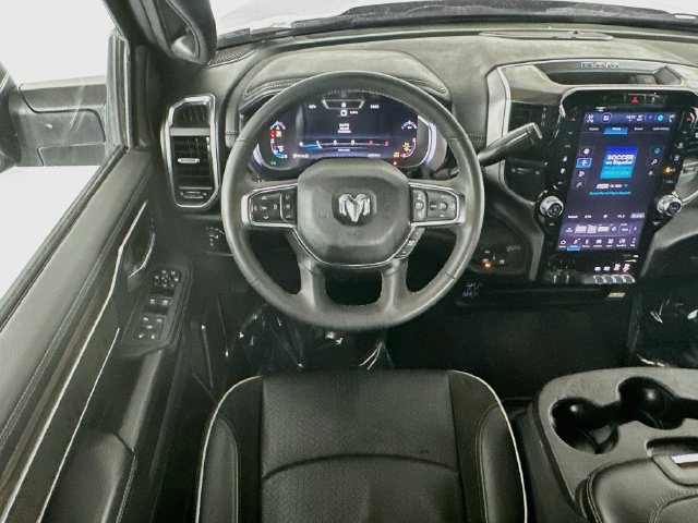 Used 2026 RAM 2500 Laramie AWD/4WD image 21