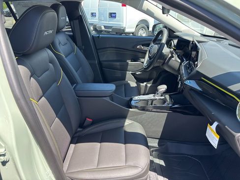 New 2026 Chevrolet Trax ACTIV w/ Driver Confidence Package FWD image 30