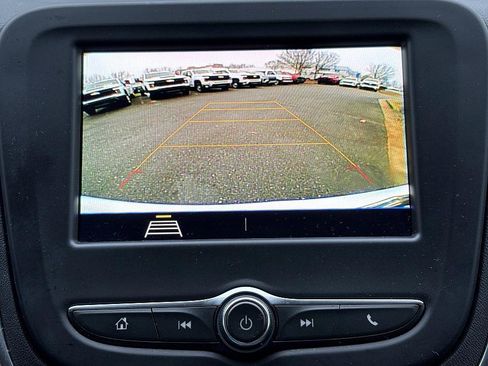 Used 2020 Chevrolet Equinox LS w/ LS Convenience Package image 23