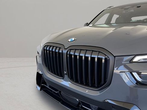 Used 2026 BMW X7 xDrive40i AWD/4WD image 2