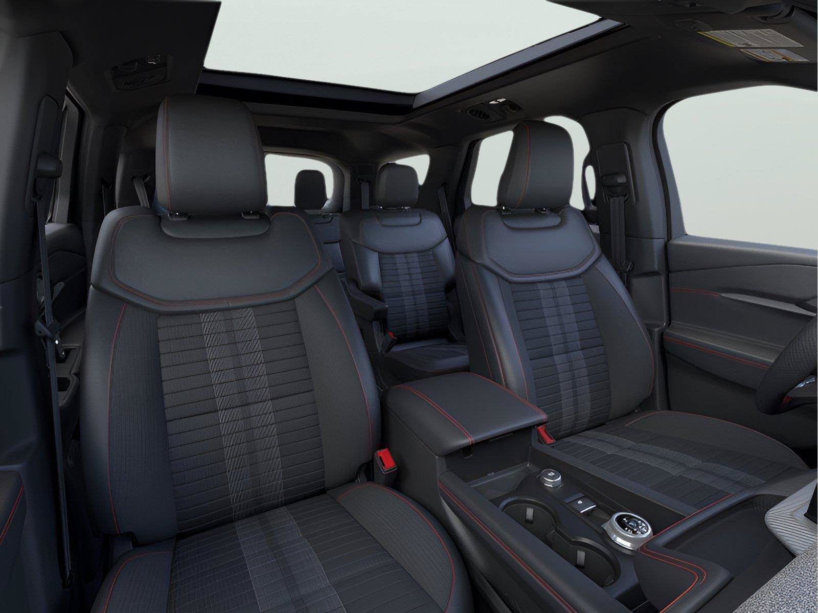 New 2026 Ford Explorer ST-Line w/ ST-Line Street Pack AWD/4WD image 10