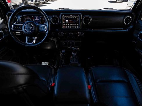 Used 2021 Jeep Wrangler Unlimited Sahara AWD/4WD image 17
