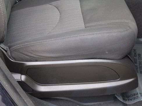 Used 2017 Chevrolet Traverse LT w/ Style and Technology Package image 19