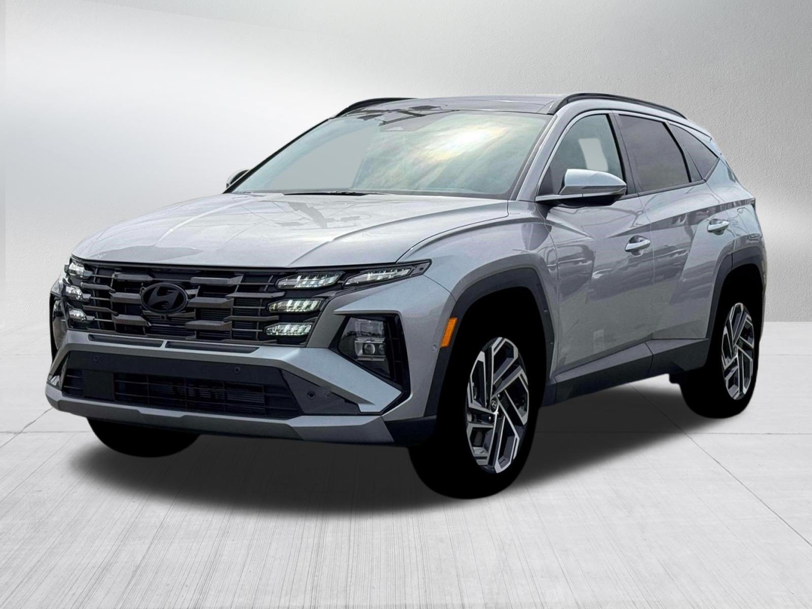 New 2026 Hyundai Tucson Limited AWD/4WD image 1