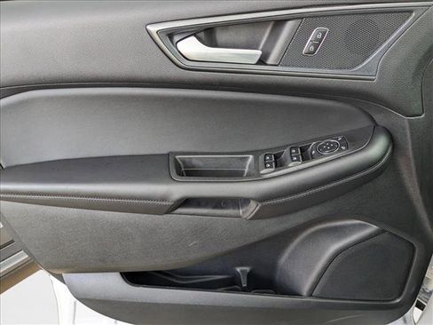 New 2024 Ford Edge SE image 7