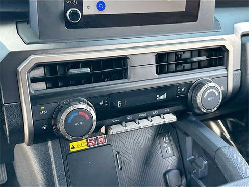 Used 2025 Toyota 4Runner TRD Off-Road image 15