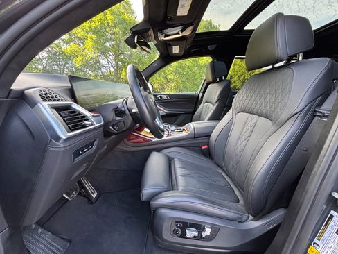 Used 2024 BMW ALPINA XB7 AWD/4WD image 9