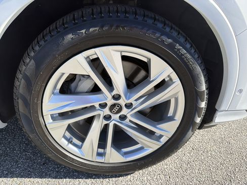 Used 2022 Audi Q7 3.0T Prestige image 24