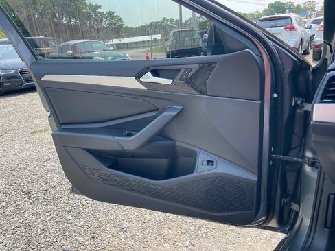 Used 2019 Volkswagen Jetta R-Line FWD image 23