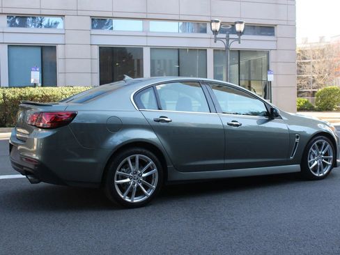 Used 2014 Chevrolet SS RWD image 7